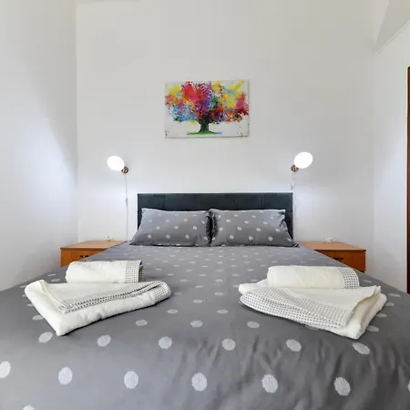 Apartment Holiday On The Puntamika & Borik Beach - *