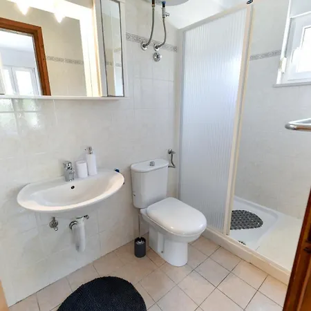 Apartment Holiday On The Puntamika & Borik Beach - *