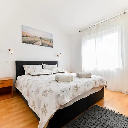 Holiday On The Puntamika & Borik Beach - Apartment