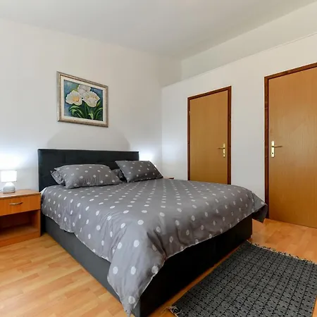 Apartment Holiday On The Puntamika & Borik Beach -